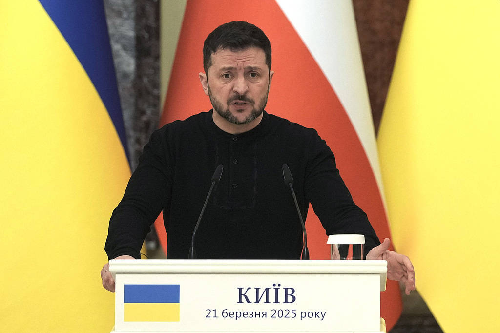 如何注册皇冠足球代理
_泽连斯基重大宣布如何注册皇冠足球代理
!普京与内塔尼亚胡通电话!乌方:1200名乌被俘人员将获释