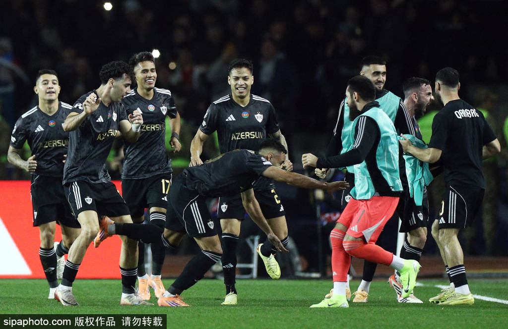 皇冠信用网APP下载
_U22国足流畅配合！杨希禁区内倒地皇冠信用网APP下载
，但裁判表示没有点球