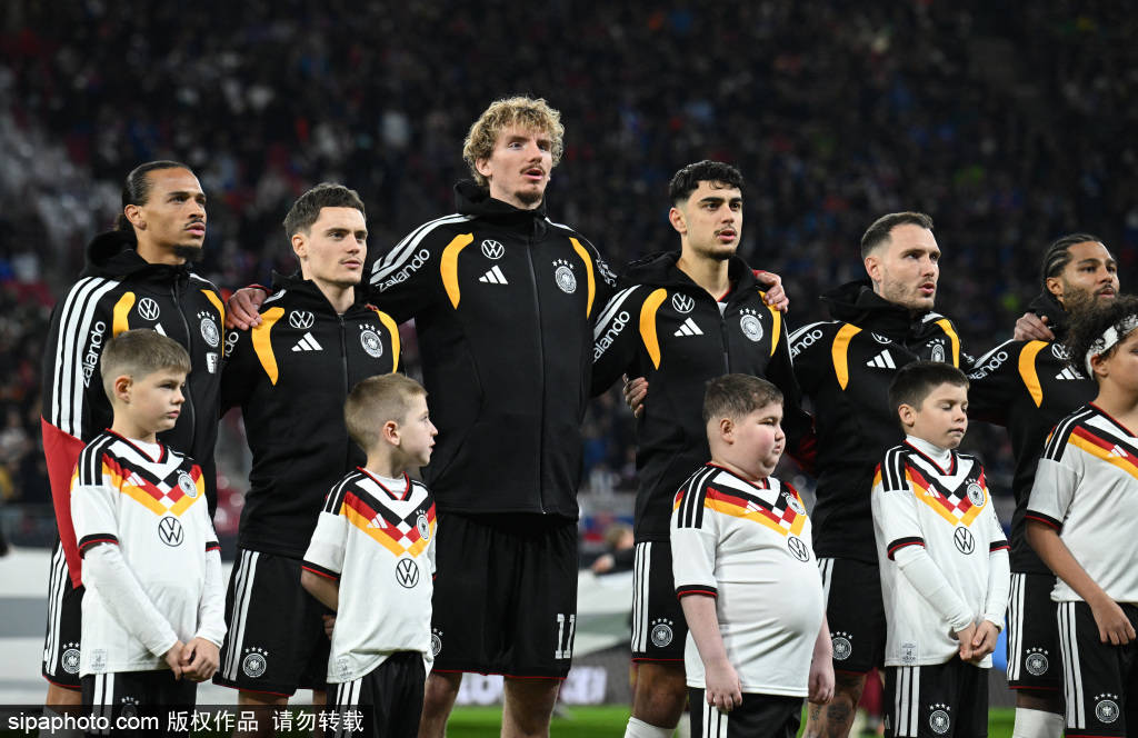 皇冠信用網会员
_U16国足完美开局:邝兆镭助攻皇冠信用網会员
,帅惟浩抢点破门引领胜利!