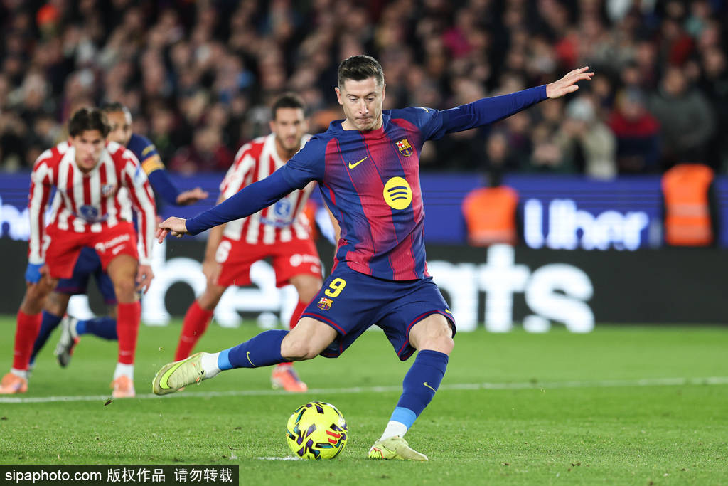 波多黎各 vs 牙买加_西甲-拉菲尼亚破门奥尔莫建功 莱万丢点巴萨3-1逆转马竞