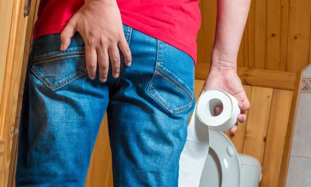 皇冠信用網額度_1个月14次如厕超1小时皇冠信用網額度！最长一次4小时！员工“带薪拉屎”被解雇！向公司索赔32万！冤不冤？