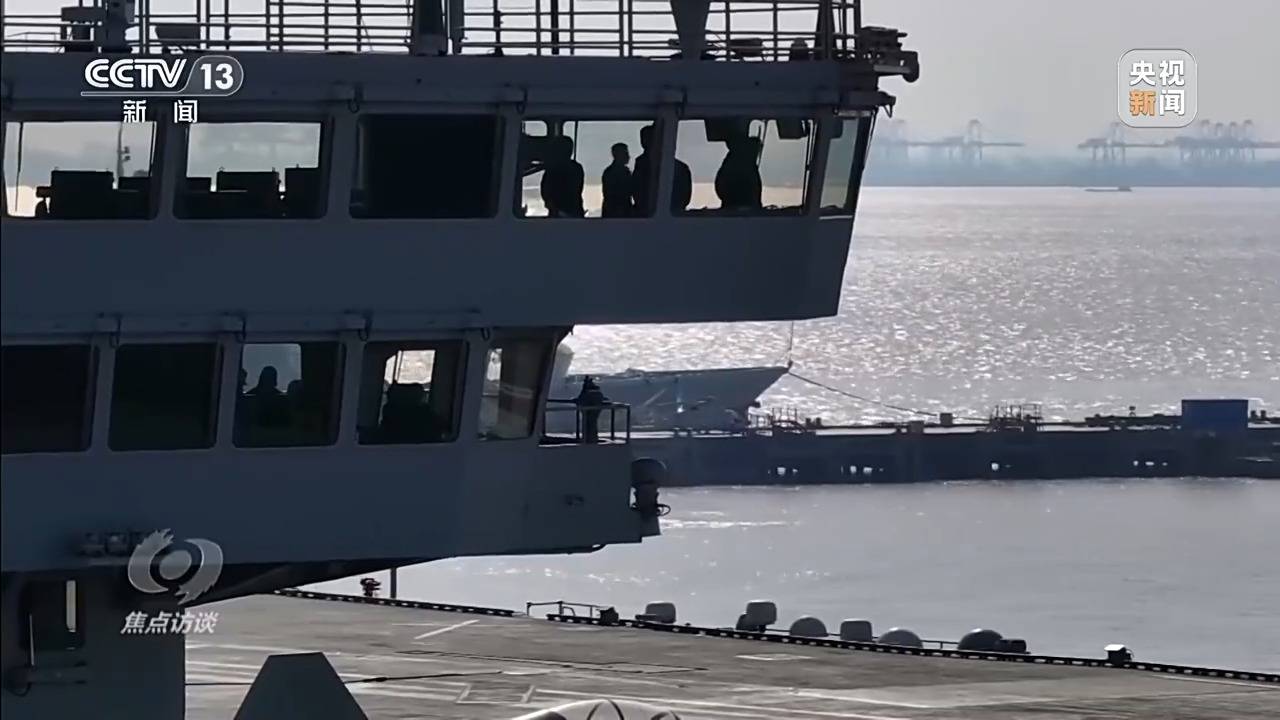 皇冠代理怎么拿_海上实兵训练首秀:福建舰电磁弹射战力拉满