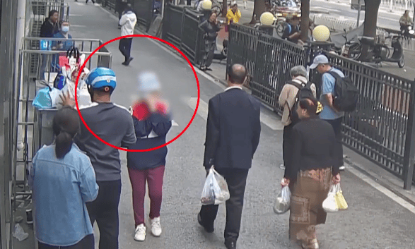 皇冠代理登录地址_“要逮我吗？太尴尬了……”女子自称曾就职外企皇冠代理登录地址，积蓄丰厚，却干出这事