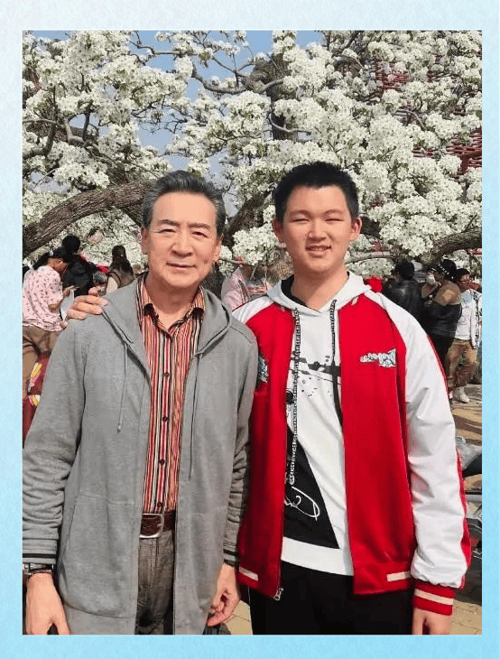 皇冠会员如何申请_71岁寇振海自述老来得子心境 自曝因年龄差被18岁儿子嫌弃