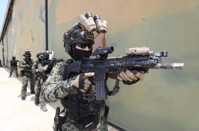 皇冠信用网代理申请_正视差距皇冠信用网代理申请!中国想复刻美国特种兵“斩首”某岛还缺什么?