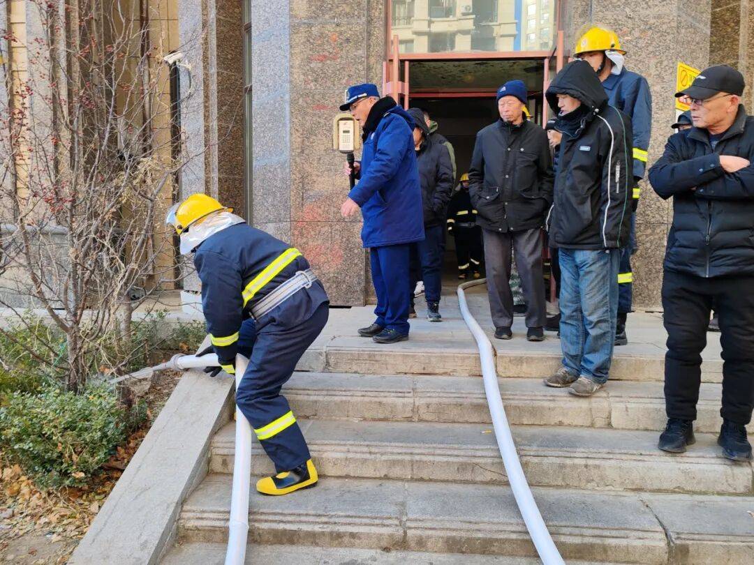 皇冠app
_【高层建筑专项整治】大连市金普新区持续开展高层建筑隐患排查整治行动