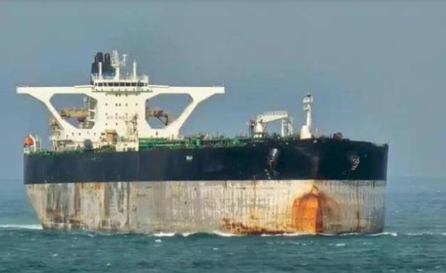 皇冠信用网押金多少_联合反美!俄潜艇为油轮护航皇冠信用网押金多少,猛烈轰炸美国工厂,中国向全球表态