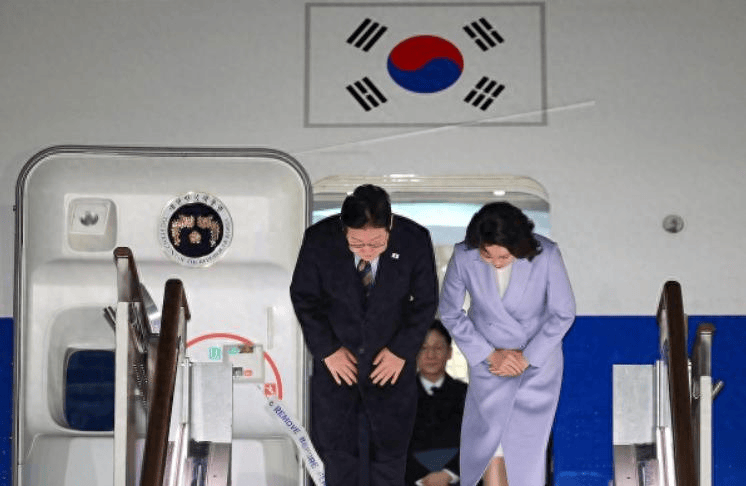 信用网怎么开户_李在明送中方5件国礼信用网怎么开户,深夜抵韩却收到噩耗,美驻韩一把手突然请辞回国