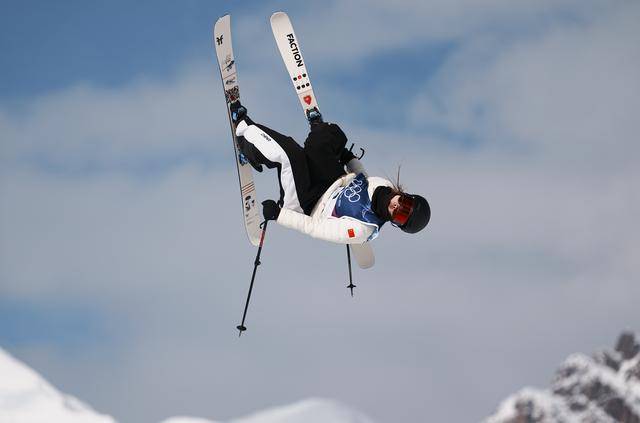 皇冠代理怎么拿_谷爱凌虽再失金牌 但中国队已跻身世界强队