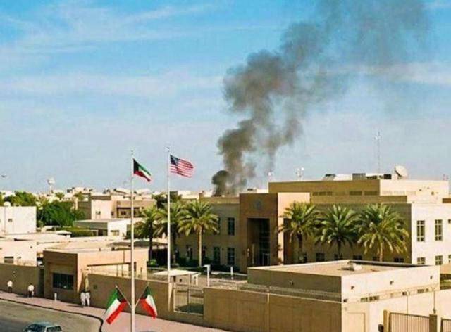 网上买球怎么买 _特朗普天塌了网上买球怎么买 ，伊朗导弹直接炸毁了3艘油轮，还轰塌美国大使馆