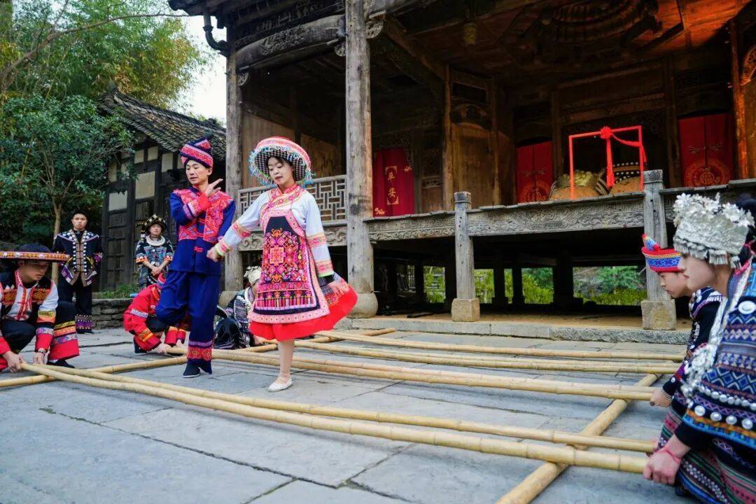 皇冠信用网开户 _12306上站名多了空格？恭喜你发现“彩蛋”皇冠信用网开户 ！