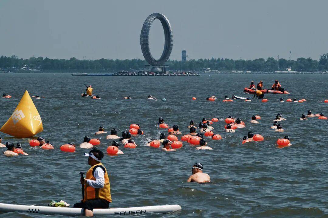 2026 世界杯冠軍_被重新审视的赛事直播：泳渡挑战赛选手卷入“走光风波”之后